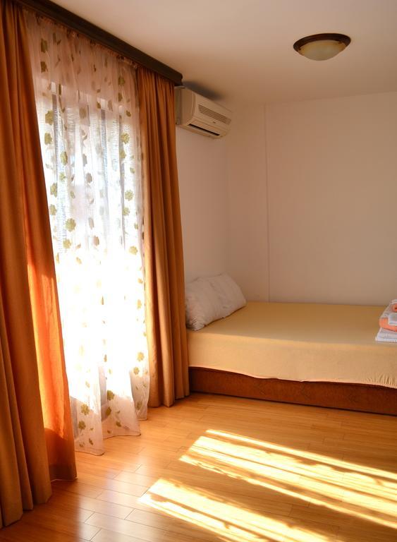 Apartment Matea Petrovac na moru Exterior foto